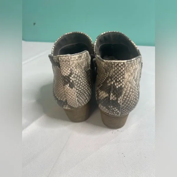 Fergie snakeskin bootie size 8‎ 1/2 Tan - Image 3