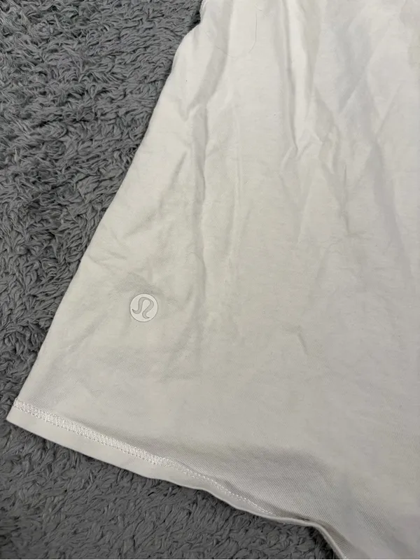 Lululemon Women’s White Racerback Tank Top - Image 5