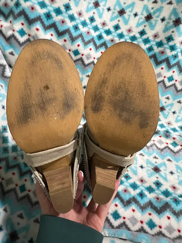 Sparkle Cowboy Boots Tan Size 9 - Image 4