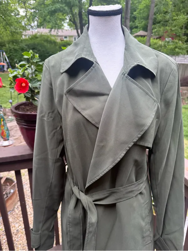 New BANANA REPUBLIC Trench Coat Olive Green Length 38 inches Size L Large Tie - Image 4