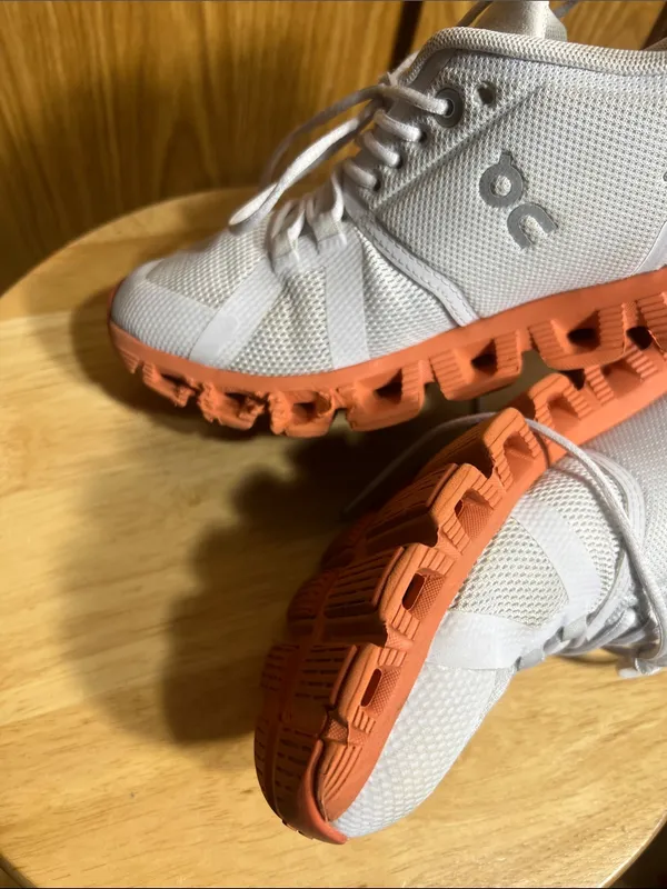 On Running White and Orange Women's Athletic Sneakers Size 7 - Image 6