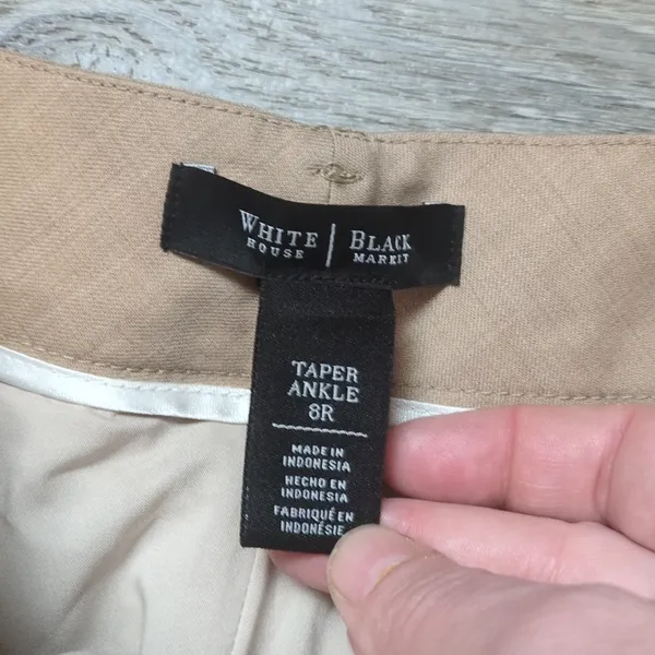 White House Black Market Tan Taper Ankle Belted Pants Size 8R - Image 6