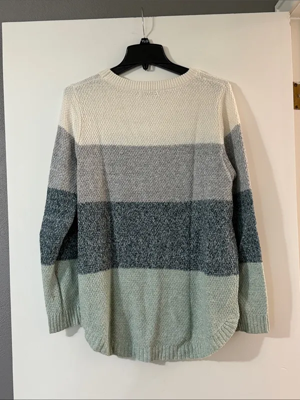 Pink Clover Striped Crewneck Sweater in Cream, Gray & Mint - Image 5
