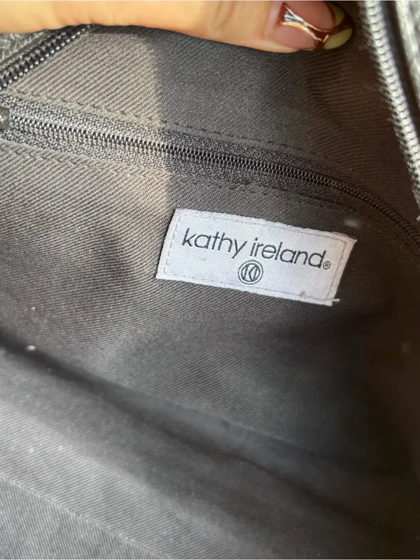 Kathy Ireland Black Structured Shoulder Bag - Image 6