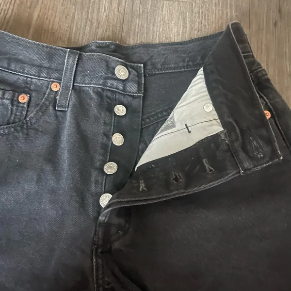 Levi’s 501 Shorts - Image 2