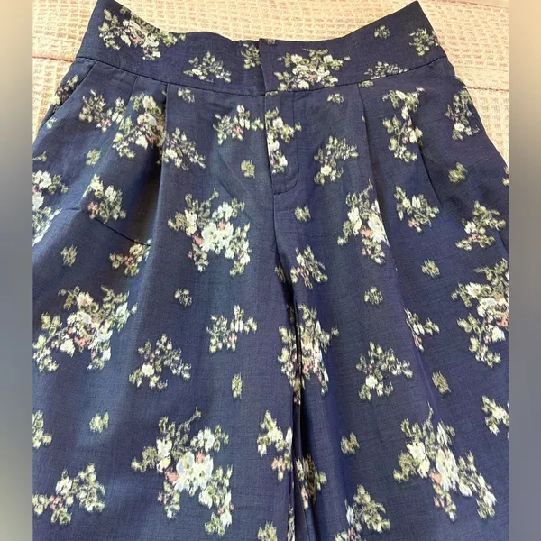 Club Monaco 2 Navy Floral wide leg cropped culottes Palazzo high-rise pleated - Image 8