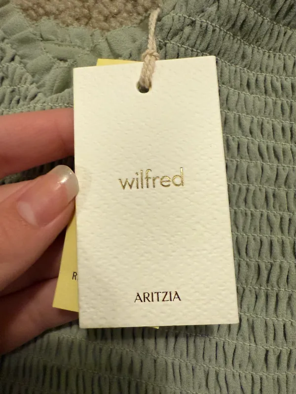Aritzia Wilfred tank top - Image 4