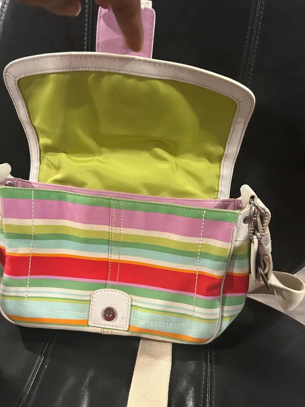 Vintage Coach Hampton Multicolor Striped Crossbody with Cream Trim - Image 5