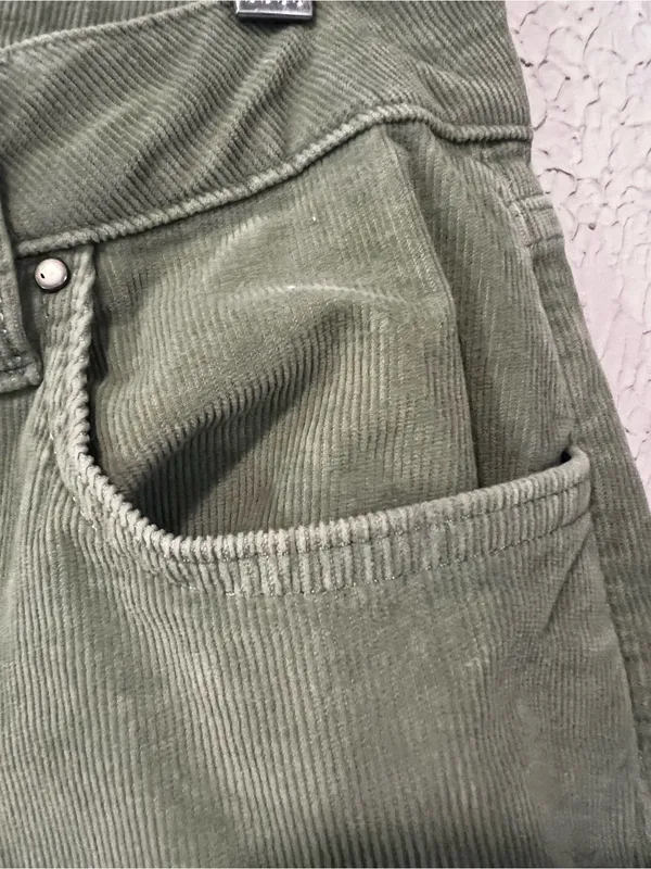 Boden Green Girlfriend Denim Corduroy Mid rise pants size 6 regular - Image 10