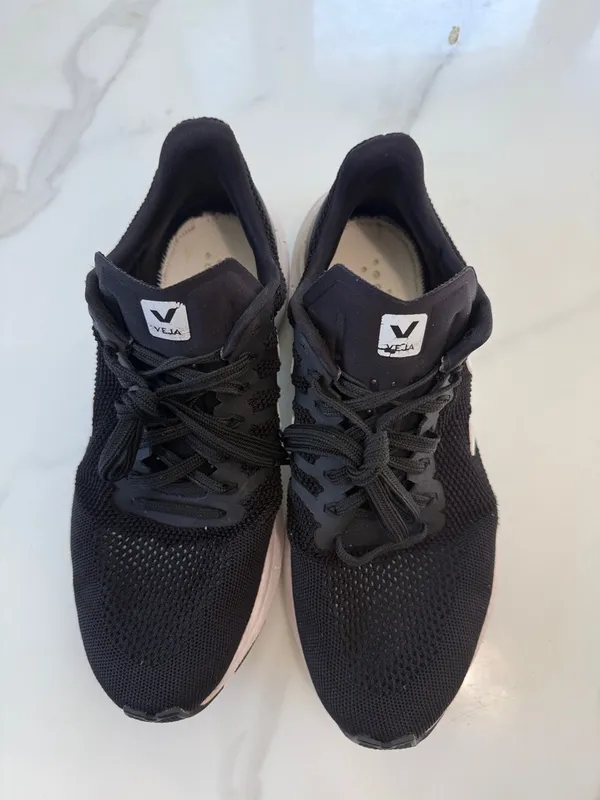 Veja Women's Black and White Athletic Sneakers - Image 6