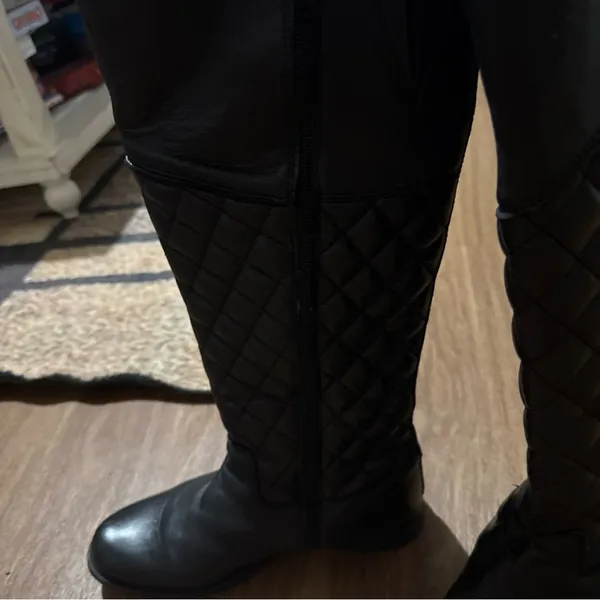 Steve Madden Women's Leather Tall Knee High Zip-up‎ Quilted Boots Size 9.5 Black - Image 4