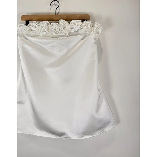 NWT WeWoreWhat Womens Dress White Rose Mini Satin Strapless A Line Party Size 6 - Image 5