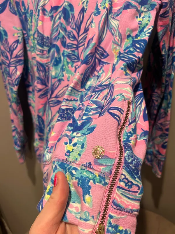 Lilly Pulitzer Luxletic Crewneck - Image 3