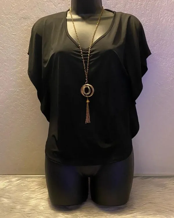 🆕 Julie’s Closet Black Blouse with Accent Necklace - Image 2