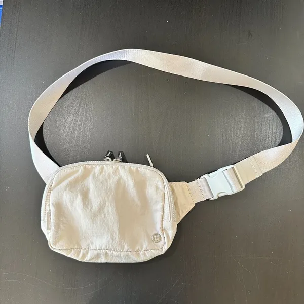 LULULEMON Everywhere Belt Bag White Opal - Image 10
