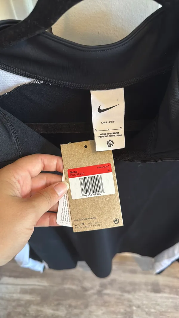 Men’s Nike Dri-Fit Pullover 1/4-Zip - Image 2
