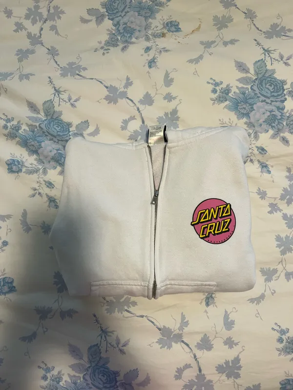 Santa Cruz Graphic Cropped Zip Up Hoodie - Image 3