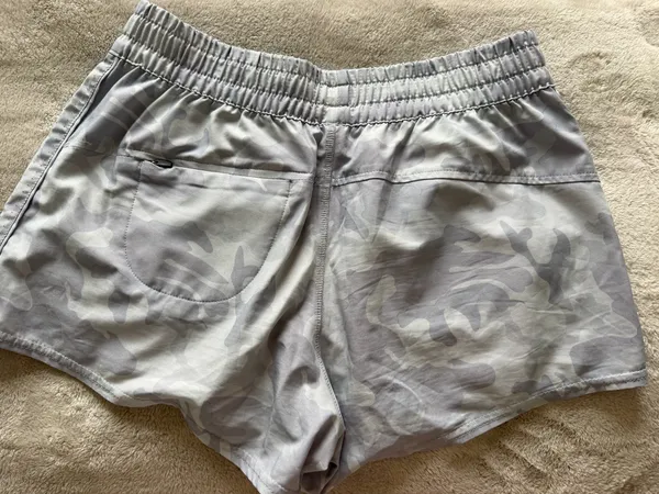 Camo Vuori Shorts - Image 4