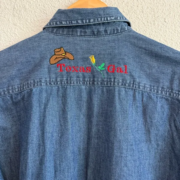 Lone Star State Texas Gal Denim Button Front Shirt Size‎ Small Embroidered - Image 5