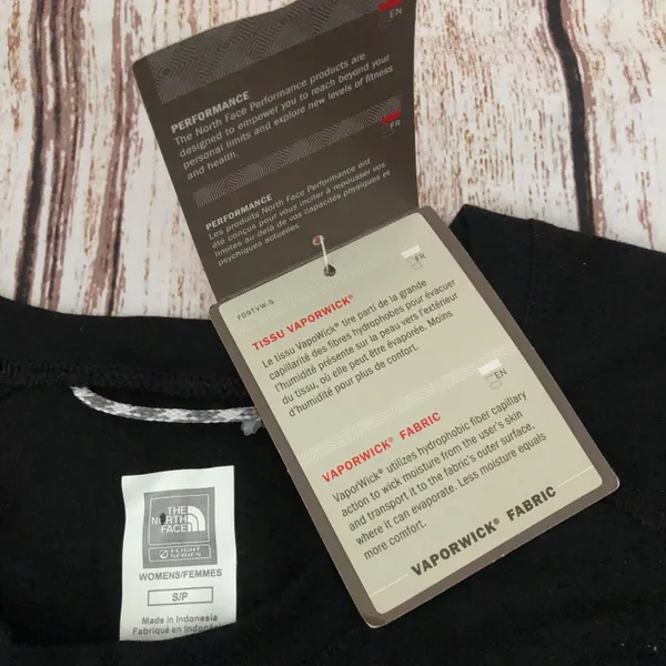 New North Face Short Sleeve T-Shirt Size Small - Image 4