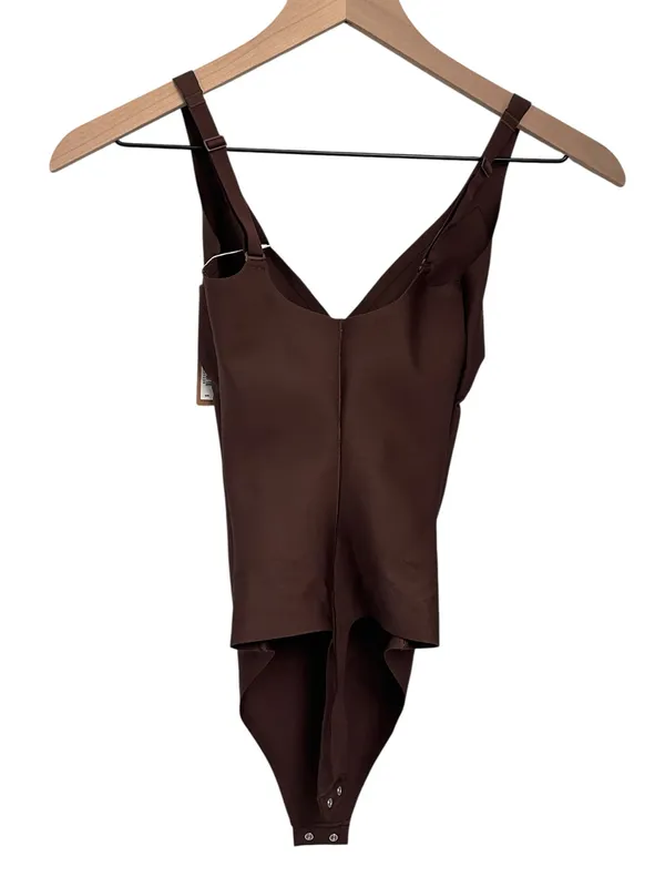 SKIMS Body Unlined Plunge Bodysuit Thong Bodysuit Cocoa Large BD-THG-7118W - Image 6