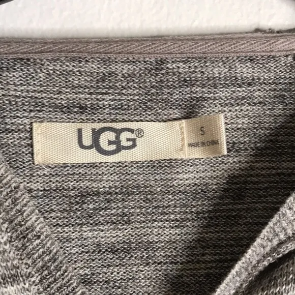 Ugg ladies gray lightweight zip up jacket with hoodie size small - Image 5