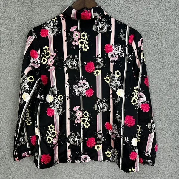 Victorias secret pajama top womens XS short‎ black floral roses satin button up - Image 5