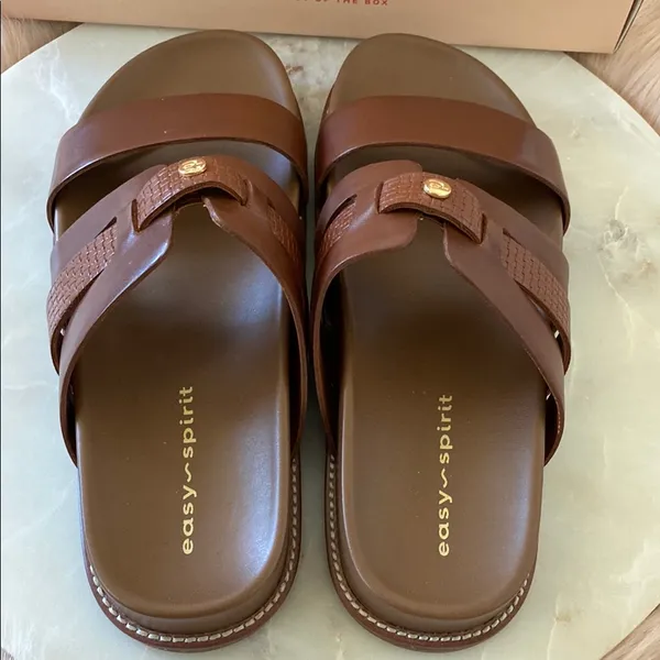 Easy Spirit NWT Women's Trevin Banded Slip-On Sandals - Image 3