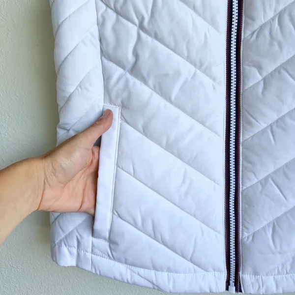 NWT TOMMY HILFIGER White Quilted Puffer Vest Chevron Gilet Womens Small - Image 4