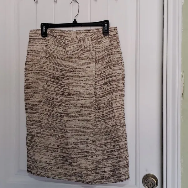 Zara Woman Skirt Size 8 - Image 5
