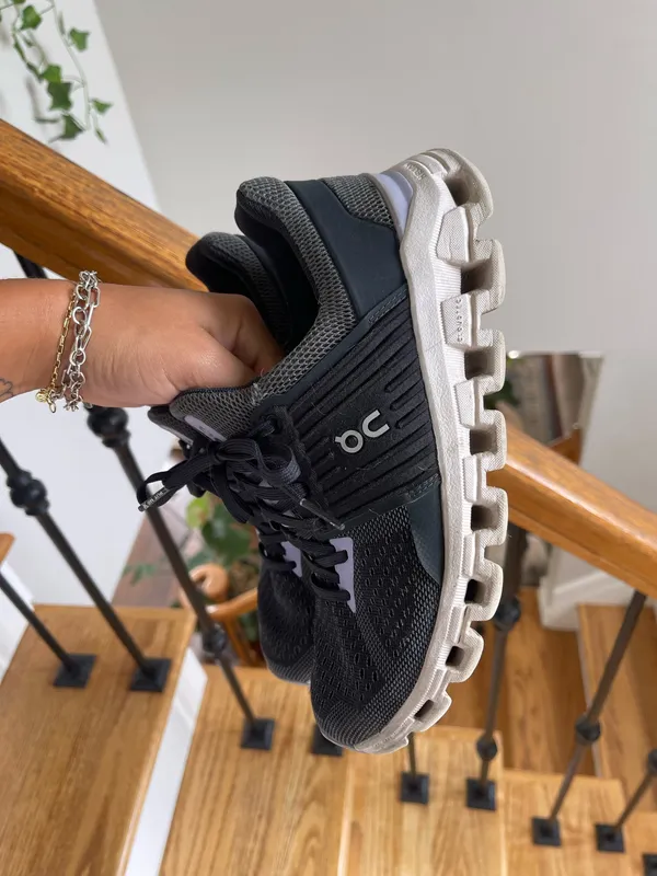 On Cloudswift Running Women’s Shoes - Image 4