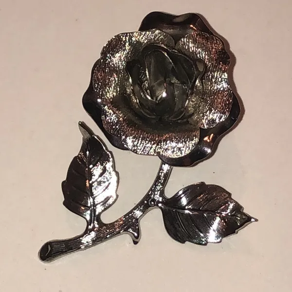 Silver Tone Vintage Rose Brooch - Image 3