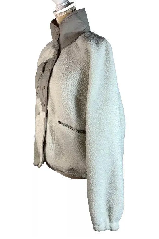 Her Entire Name Says Grace fleece sherpa jacket size M - Image 3