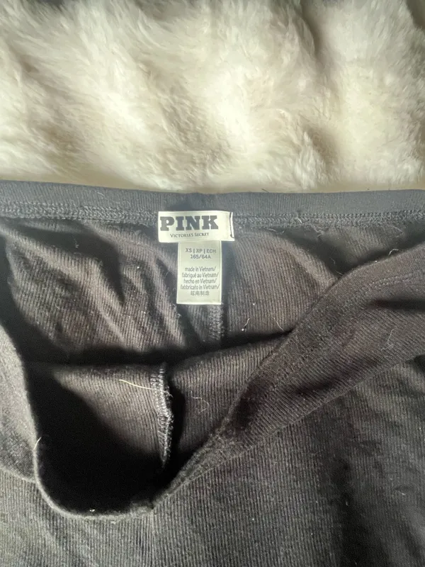 PINK Victoria's Secret bra and shorts set - Image 4