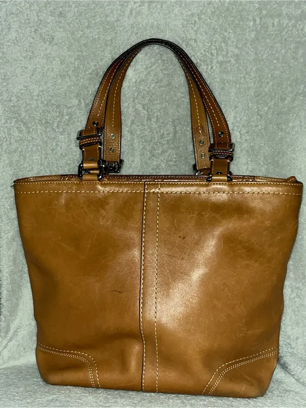 Coach Hamilton (or Hampton-style) cognac/tan leather tote bag with silver-tone - Image 2