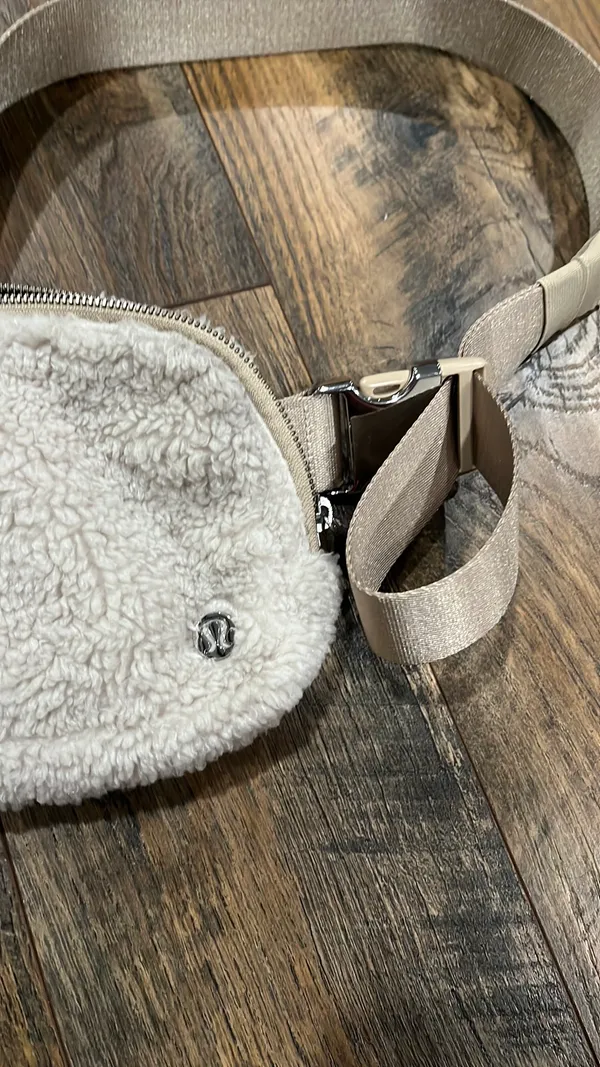Lululemon Belt Bag - Image 2