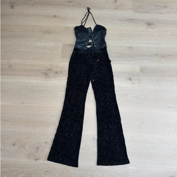 Outcast Jumpsuit Lace Cutout Halter Macy Size L Black - Image 5