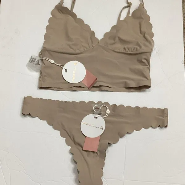 New. Pilyq Seamless thong bikini. S-top/M-bottom. Retails $129 - Image 7