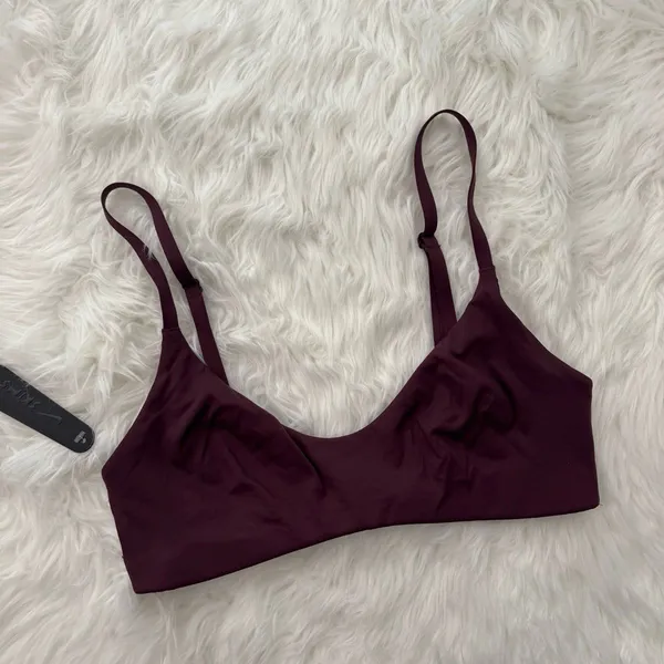 Nike Skims Matte Micro Scoop Sports Bra Currant Size Large - Image 3