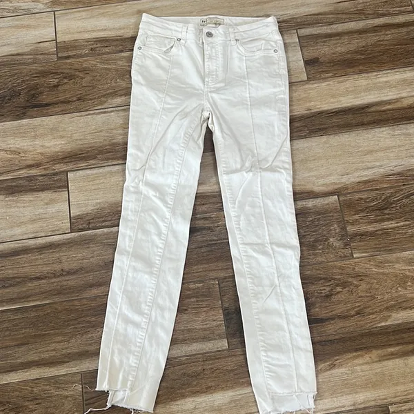 Free people white skinny ankle jeans - Image 3