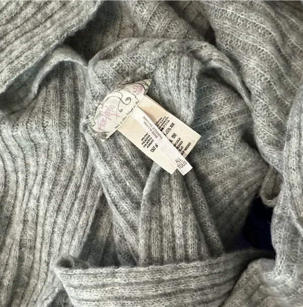 Hooded Eternity Scarf - Image 3