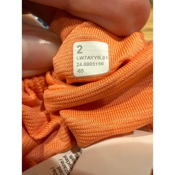 Lululemon Hotty Hot High-Rise Lined Short 2.5" Sunny Coral W7AYYR Size 2 - Image 6
