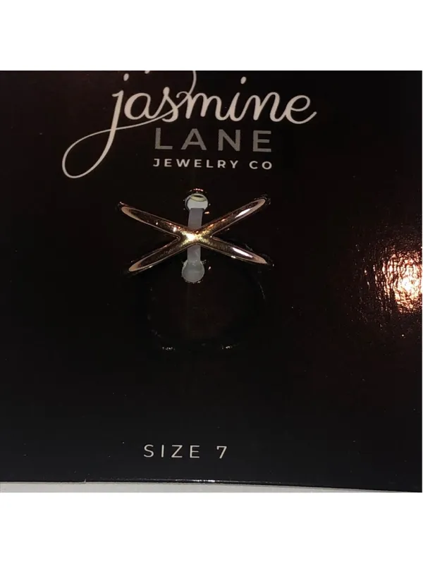 Size 7 Jasmine Lane Gold Tone Dainty Boho X Ring - Image 4