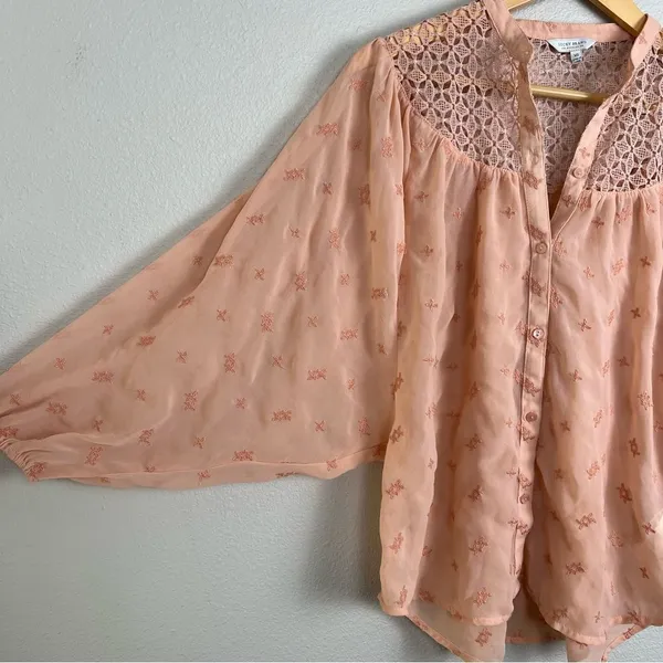 Lucky Brand Button Down Blouse Embroidered Crochet Women's Size XS Pink Peach - Image 3