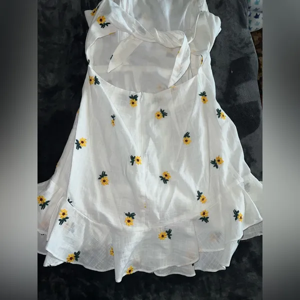 Princess Polly Chamberlain Sunflower Dress Size 4 - Image 9