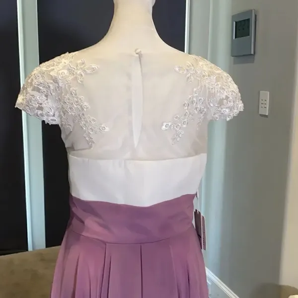 Women’s Ivory Lace Top Chiffon V-Neck with Cap Sleeves Dress Size 16 NWT - Image 6