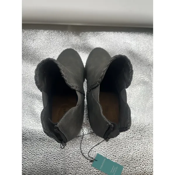 Maurices Women's Shoe Size 7.5 Grey Faux Leather‎ 3.25" Wedge Heel Bootie NWT - Image 4