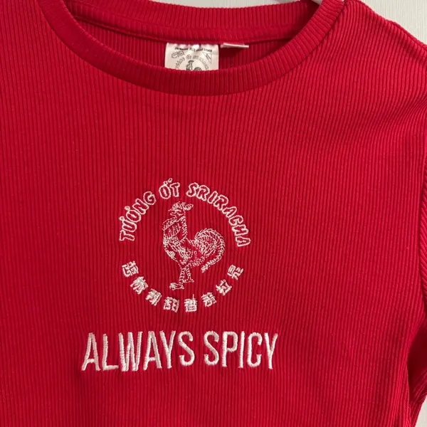 Huy Fong‎ Red Sriracha Tee Shirt Size Medium - Image 3