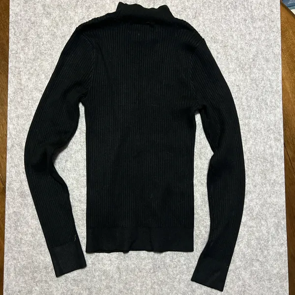 Abercrombie Cut-Out Long Sleeve Sweater - Image 3