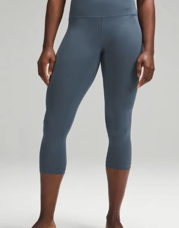 Lululemon Iron Blue Leggings 21 inch size 8 leggings - Image 2